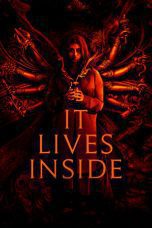 Nonton film Streaming It Lives Inside (2023) subtitle Bahasa Indonesia